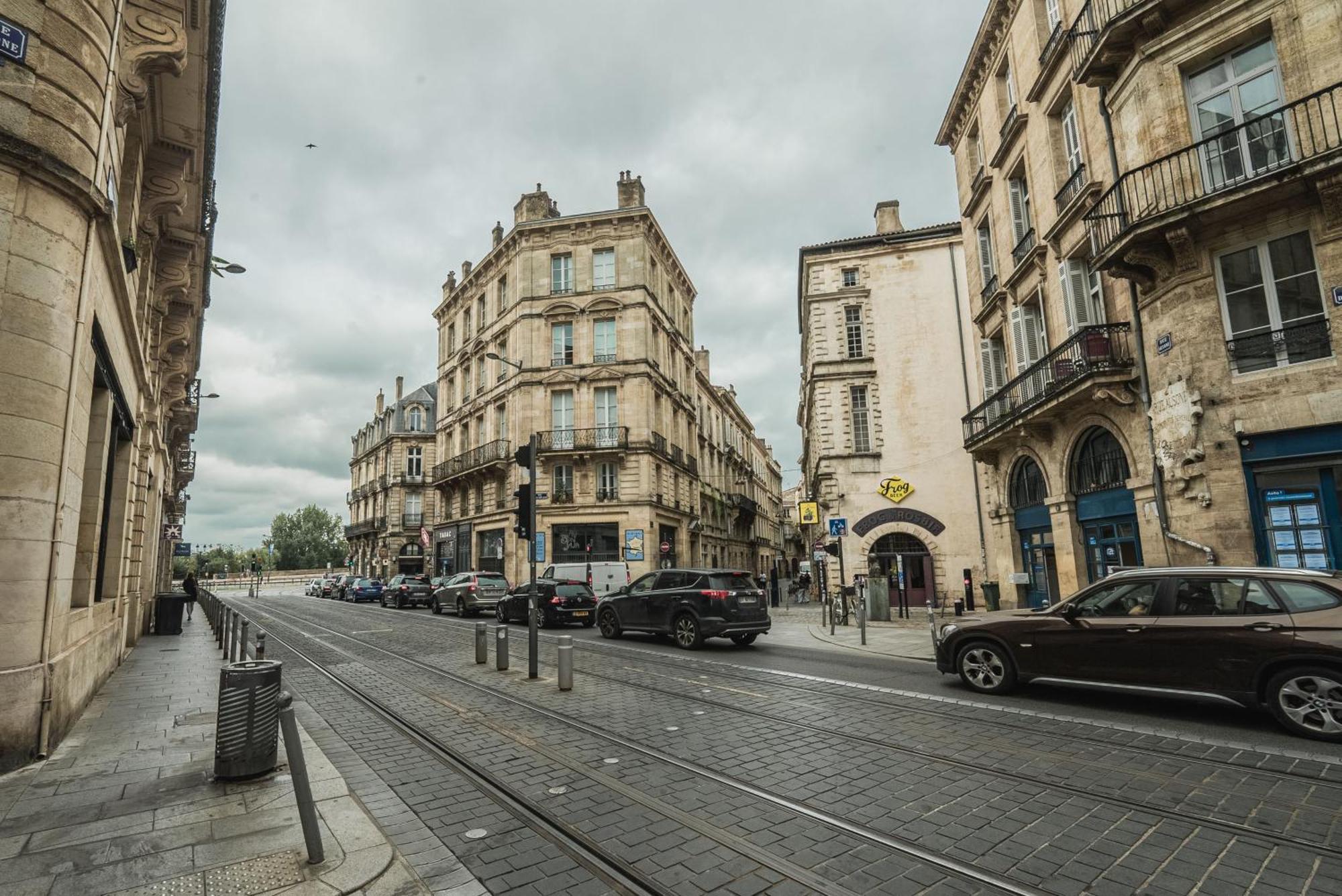 Bel Appartement Renove - Place Du Palais Avec Parking Bordeaux Exterior foto